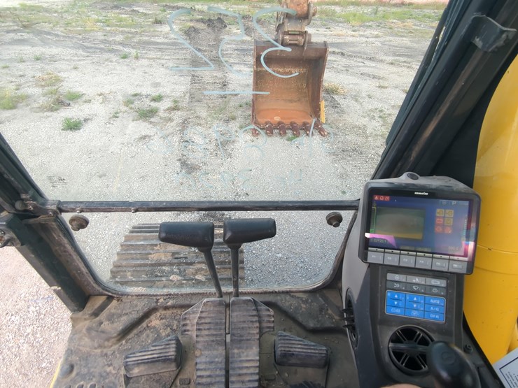 2022-komatsu-pc360-lc-11-image-23