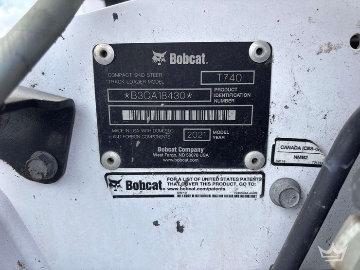 2021-bobcat-t740-image-6