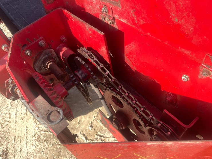 new-holland-166-image-20