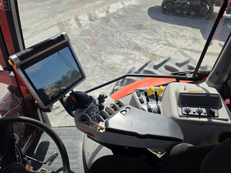 2015-kubota-m7-171-image-16
