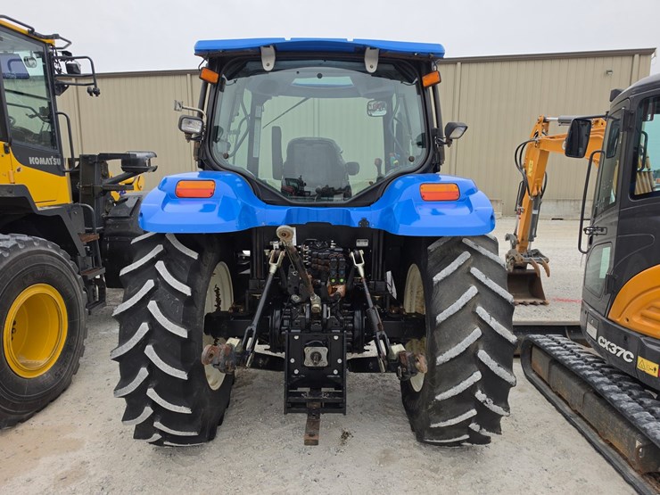 2006-new-holland-ts110a-image-6