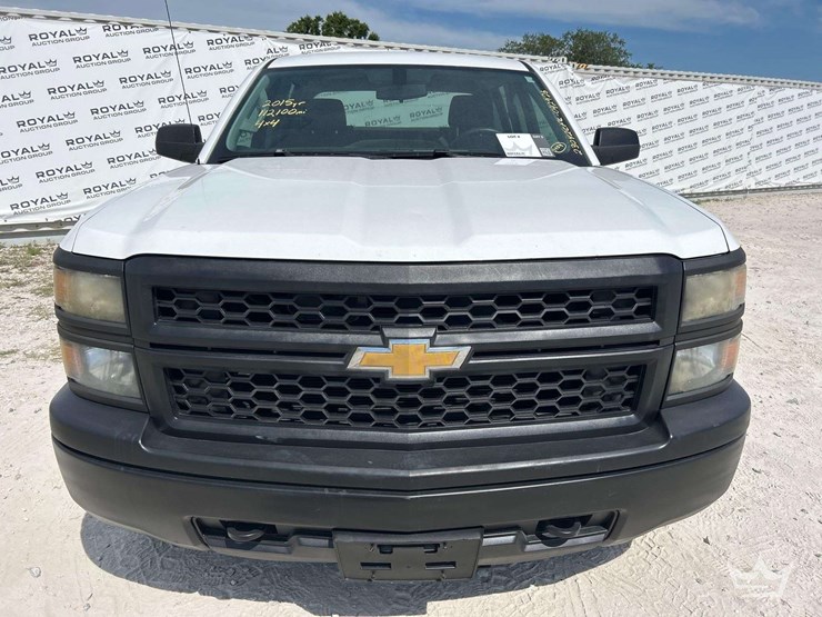 2015-chevrolet-silverado-1500-image-27