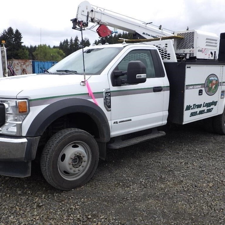 2022 FORD F550