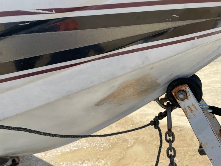 #2000-•-1986-crestliner-nordic-17'-boat-(has-wi-title)-image-24