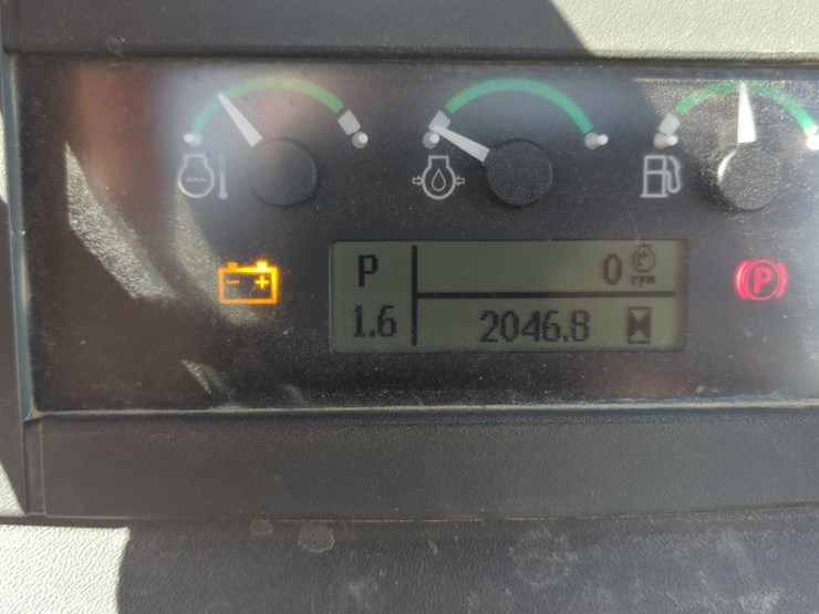 2022-deere-450-lt-image-20