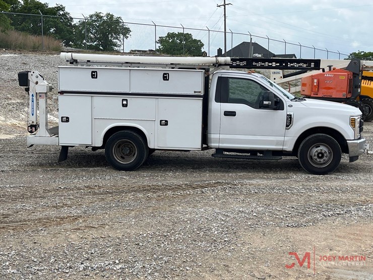 2018-ford-f350-sd-image-2