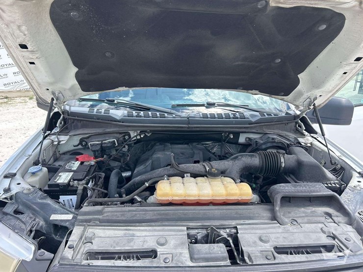 2017-ford-f150-image-9