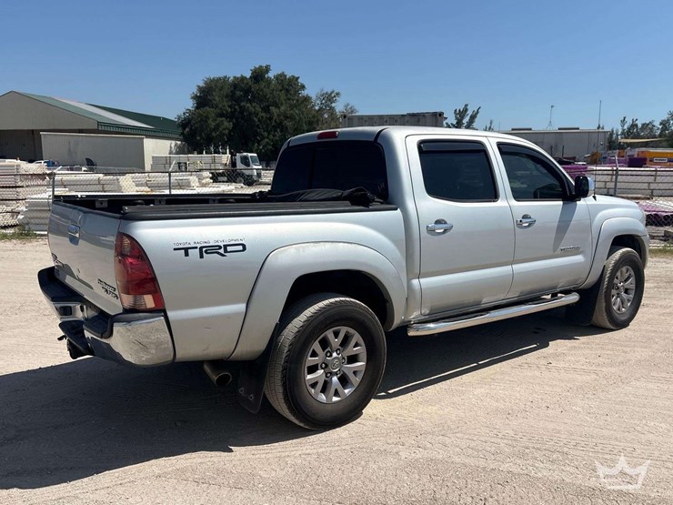 2006-toyota-tacoma-image-3