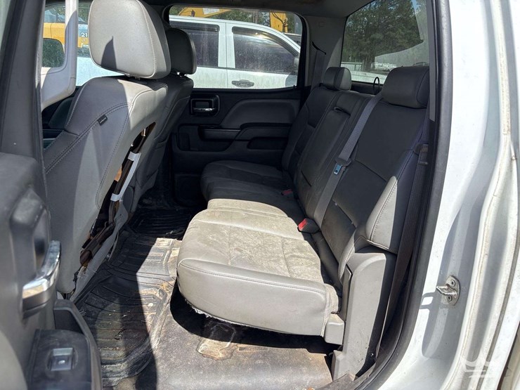 2015-gmc-sierra-2500hd-image-27