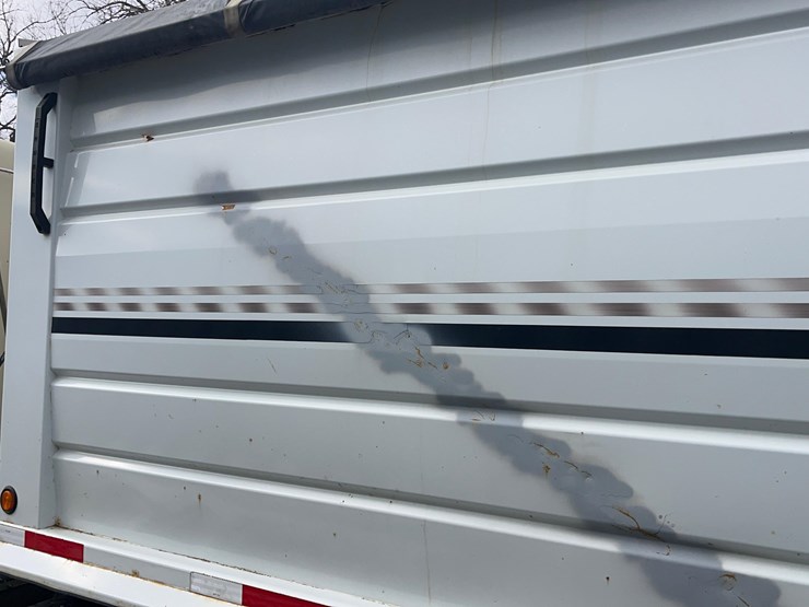 2011-precision-hopper-trailer-image-21