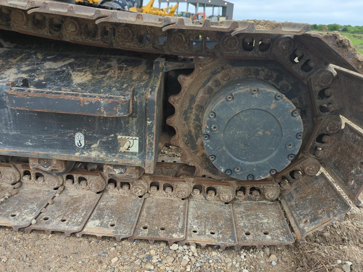 2023-kobelco-sk140sr-lc-7-image-13