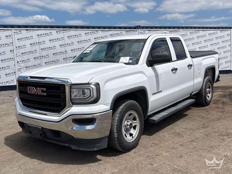 2018-gmc-sierra-1500-image-1