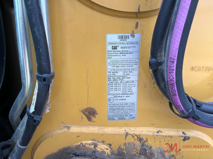 2021-caterpillar-420-image-15