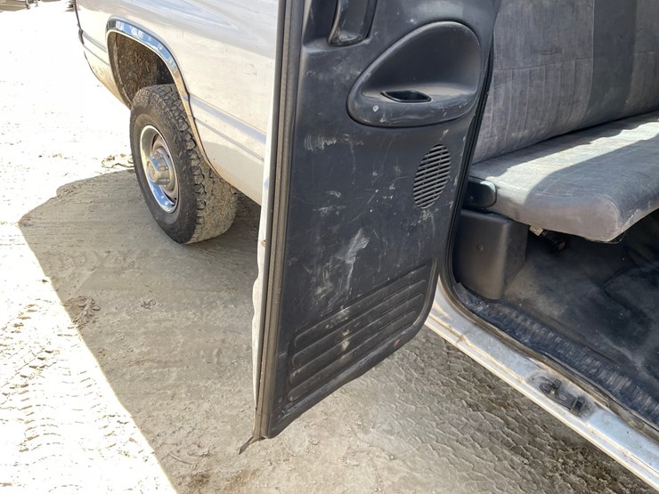 2001-dodge-ram-2500-image-52