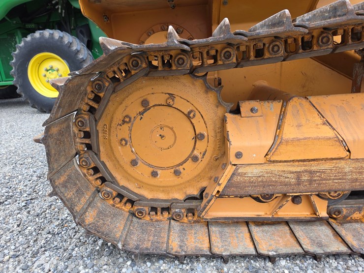2015-case-650l-wt-image-17