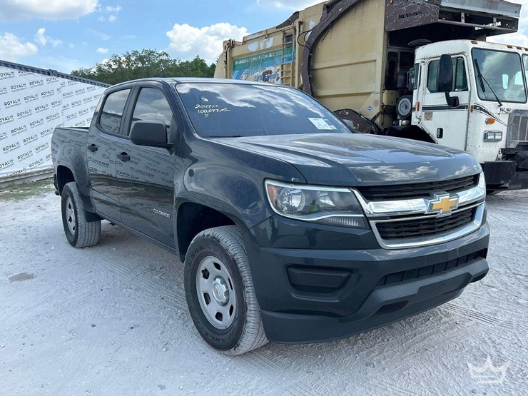 2017-chevrolet-colorado-image-2