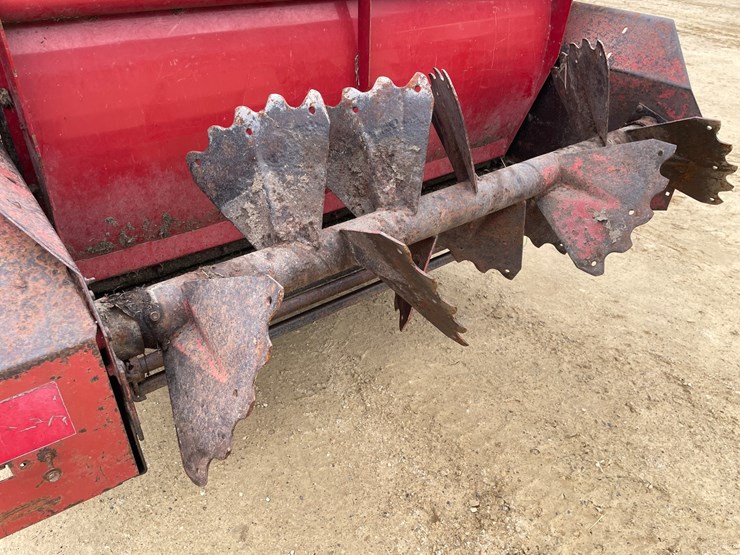 new-holland-165-image-20