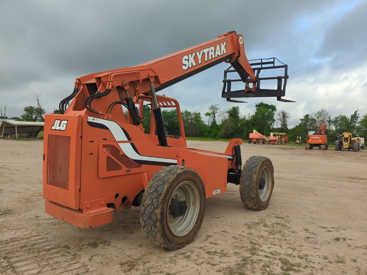 jlg-6036-image-4