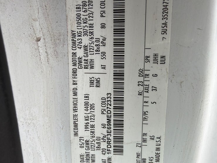 2021-ford-f350-image-11
