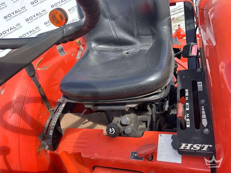2020-kubota-l3901d-image-13