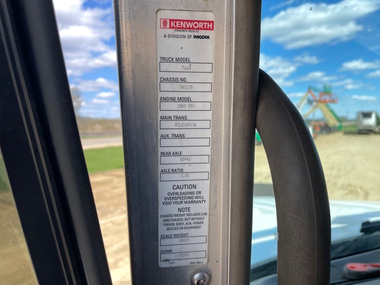 2013-kenworth-t660-image-154