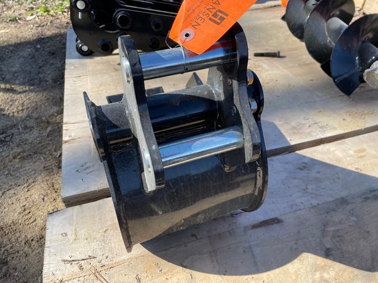 #2310-•-new-mini-8"-bucket-attachment-image-5