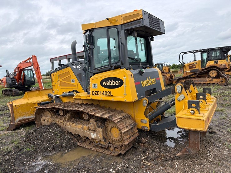 2022-deere-700l-xlt-image-6