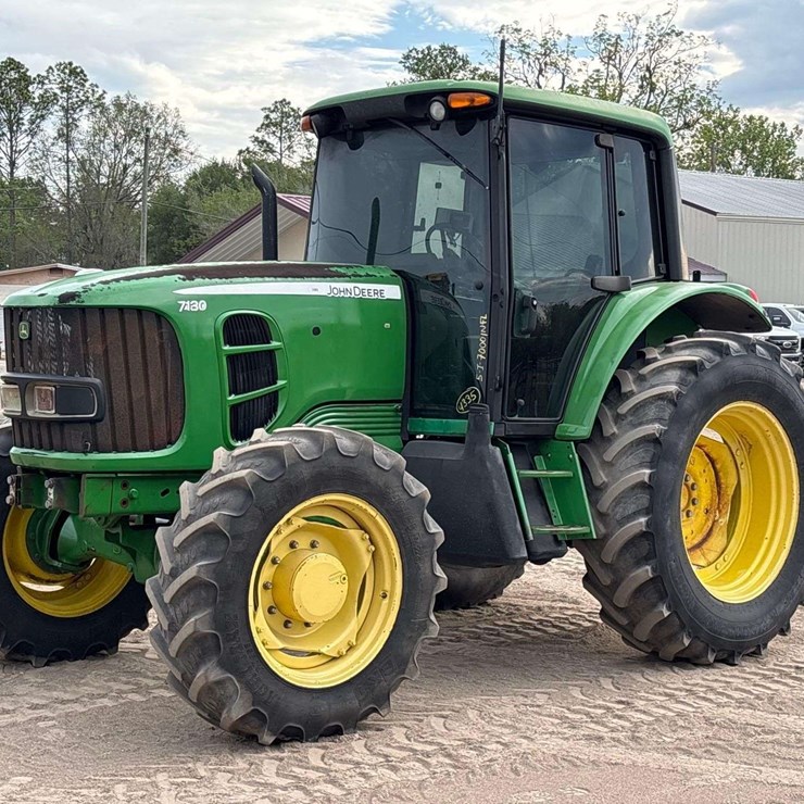 JOHN DEERE 7130