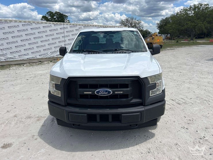 2017-ford-f150-image-22