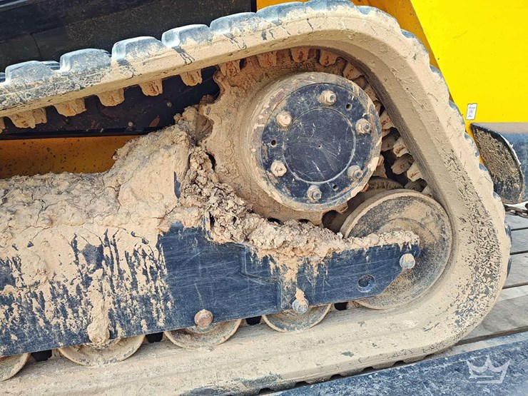 2023-jcb-3ts-8t-image-37