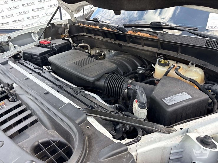 2020-chevrolet-silverado-1500-image-8
