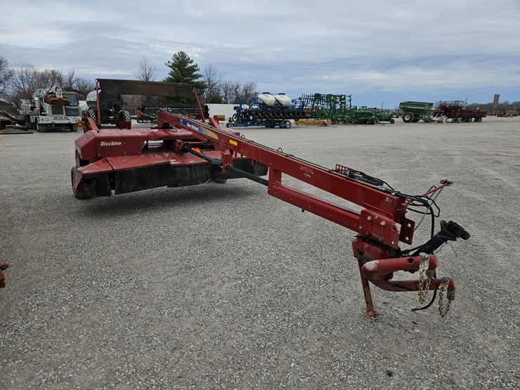 2014-new-holland-h7550-image-1