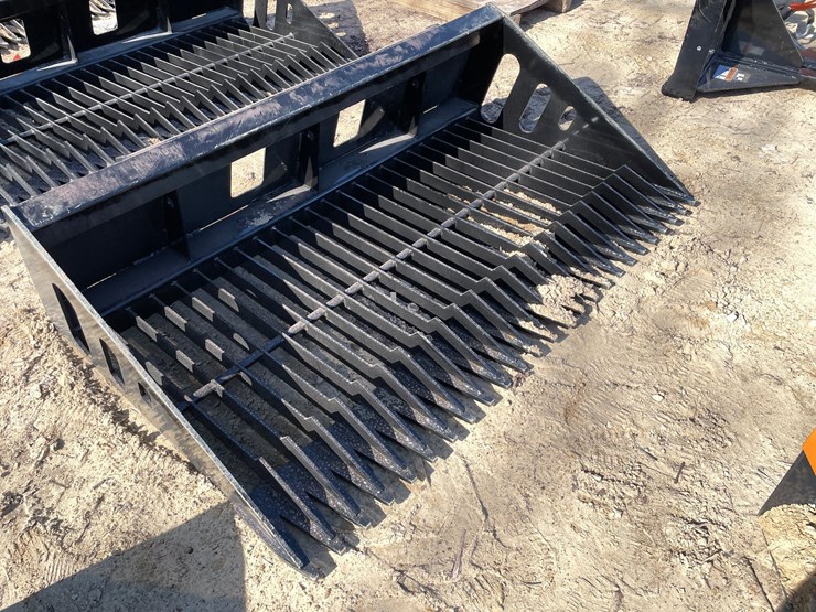 #2331-•-new-wolverine-66"-skid-steer-skelton-high-side-bucket-image-2