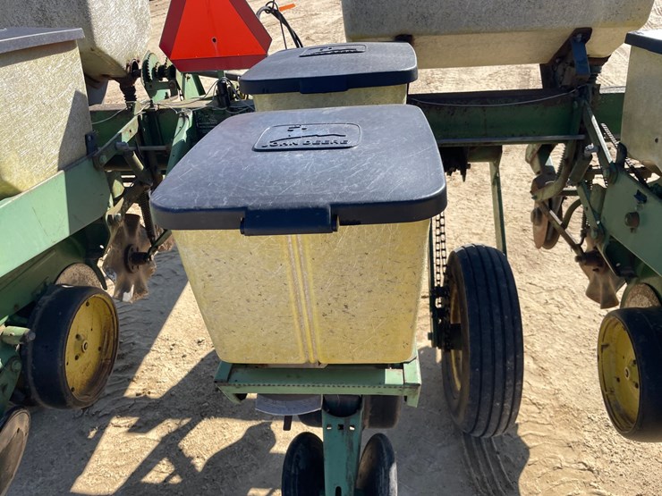 john-deere-7000-image-24