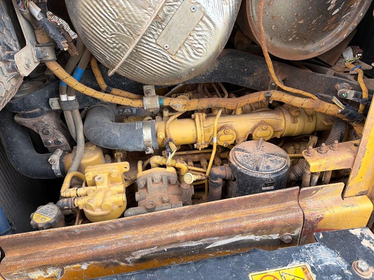 2021-caterpillar-d5-lgp-image-20
