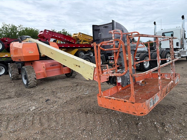 jlg-600s-image-2