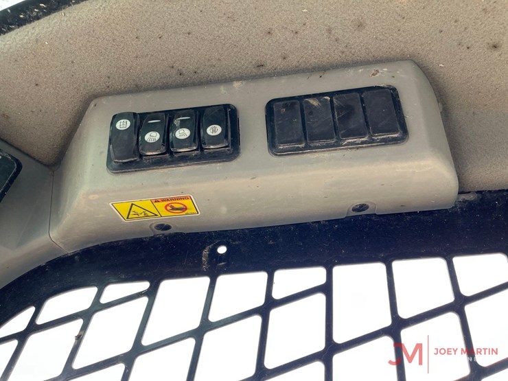 caterpillar-249d-image-12