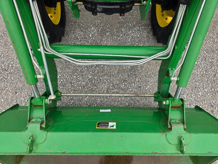 2009-john-deere-5101e-image-5