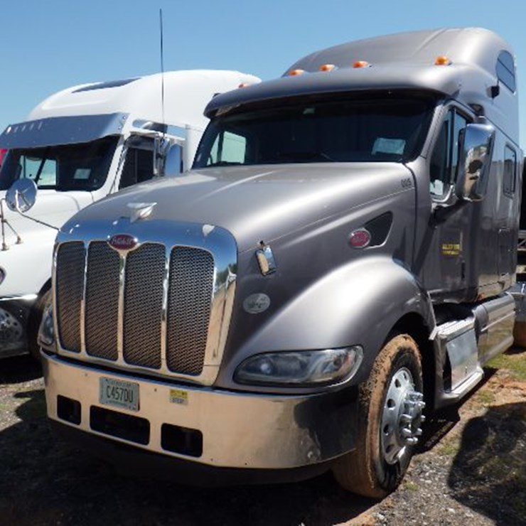 2009 PETERBILT 387