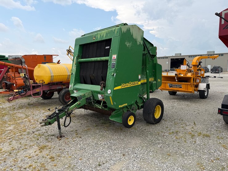 2006-john-deere-567-image-1