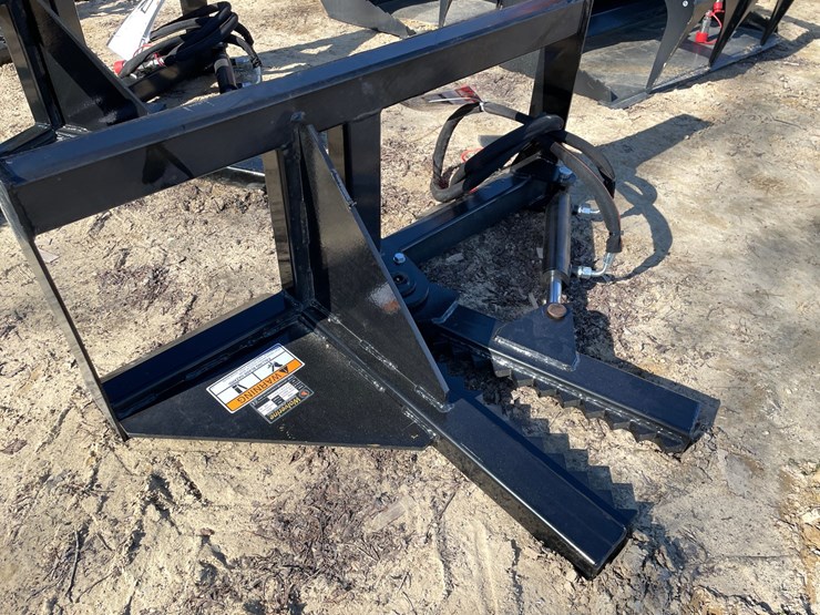 #2322-•-new-wolverine-skid-steer-tree-puller-image-2