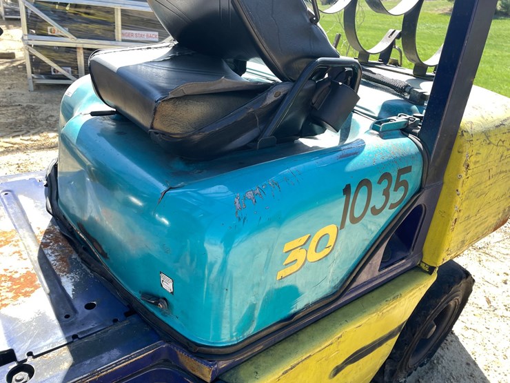 #308-•-komatsu-6,000-lbs,-propane-forklift-(non-moving)-image-10