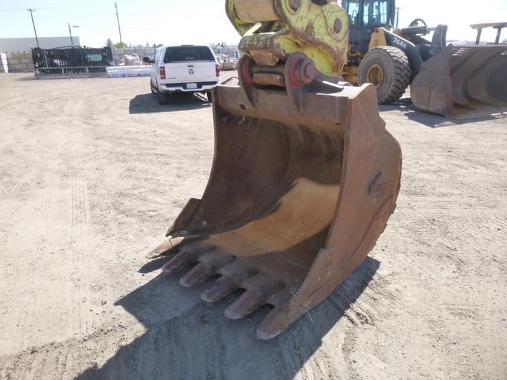 2019-caterpillar-335f-lcr-image-24