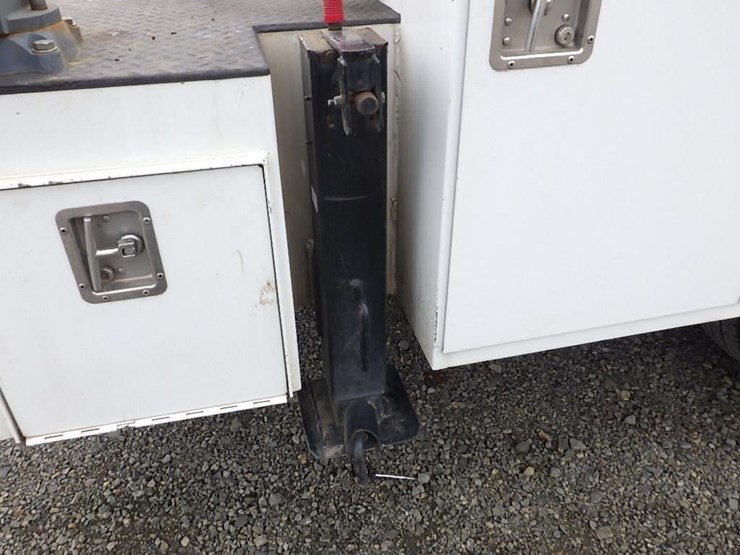 2017-ford-f450-image-21