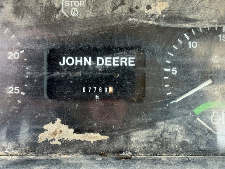 1995-john-deere-6400-image-16