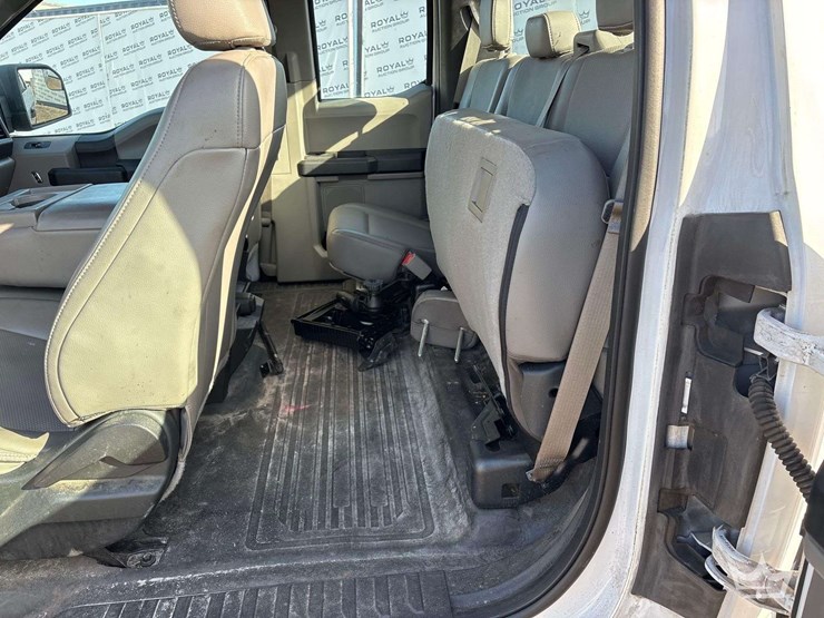 2015-ford-f150-image-19