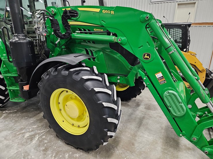 2020-john-deere-6145m-image-7