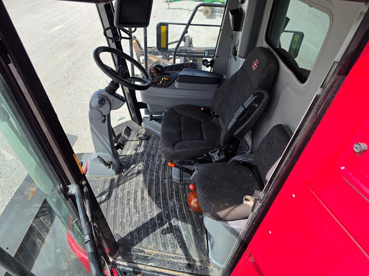 2013-massey-ferguson-9560-image-7