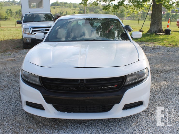 2018-dodge-charger-image-8