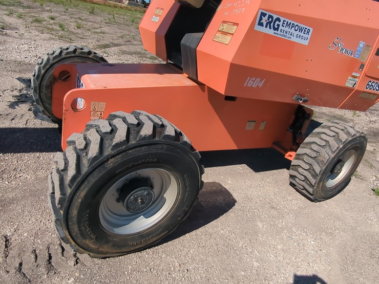 2017-jlg-660sj-image-11